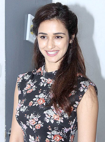Disha Patani Diet Tips- having Green Tea helped her get perfect abs